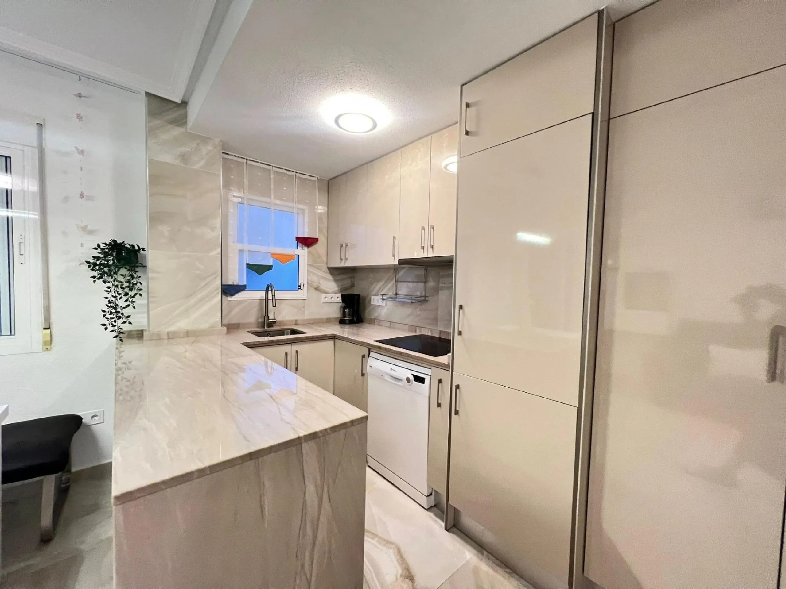Se vende Atico en Torrevieja Calle Félix Rodríguez de la Fuente (esquina con Av. Habaneras)