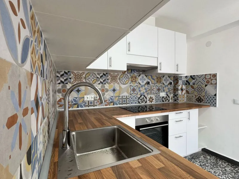 Hostal de 5 Habitaciones – Inversión Llave en Mano con Ingresos Estables