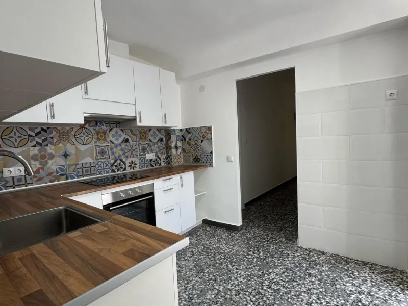 Hostal de 5 Habitaciones – Inversión Llave en Mano con Ingresos Estables