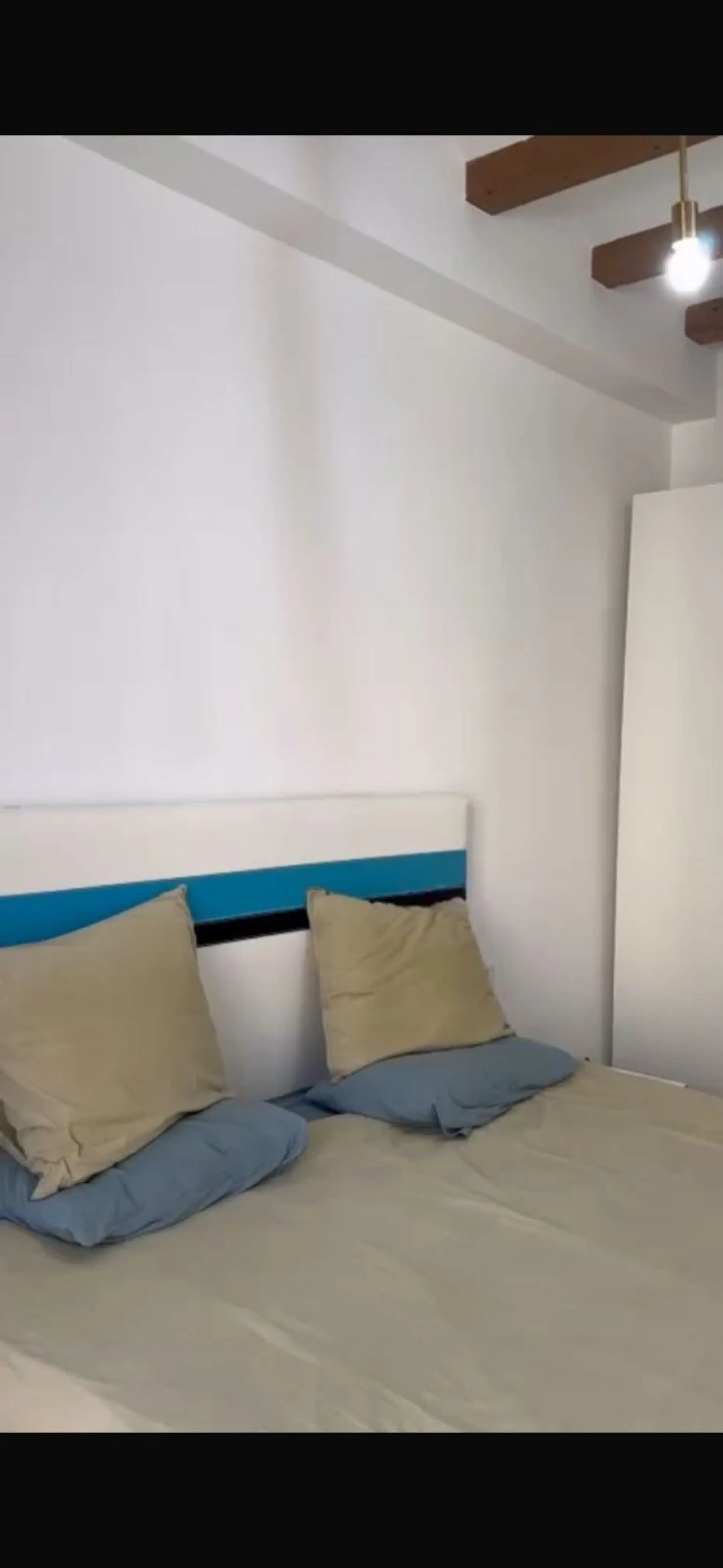 Renovated Apartment with Balconies in Eixample, Barcelona