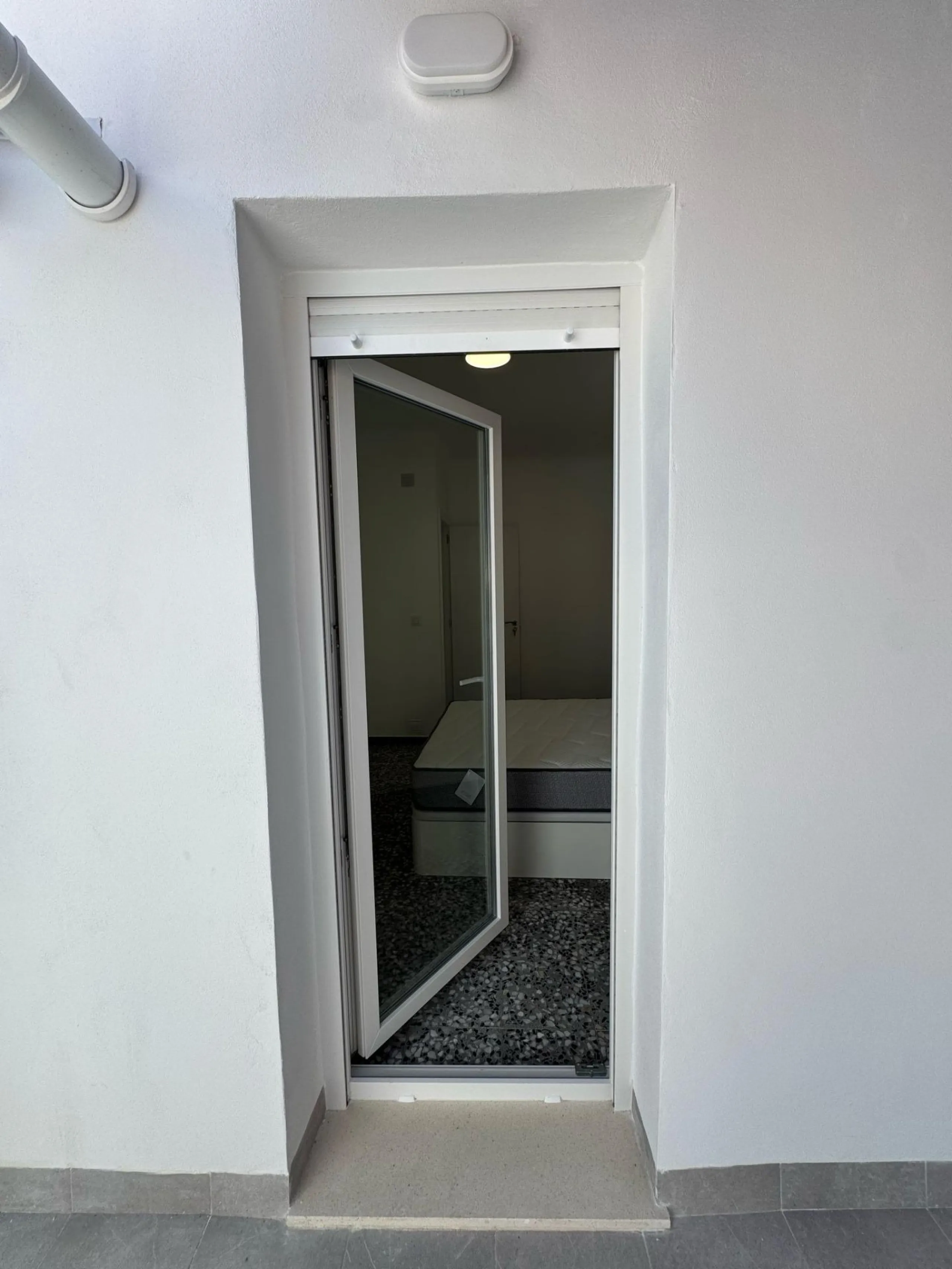 Hostal de 5 Habitaciones – Inversión Llave en Mano con Ingresos Estables