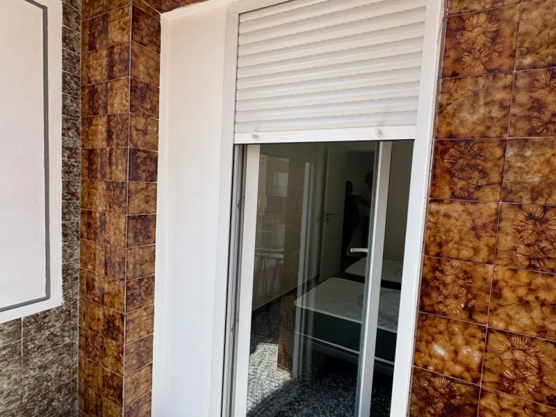 Hostal de 5 Habitaciones – Inversión Llave en Mano con Ingresos Estables