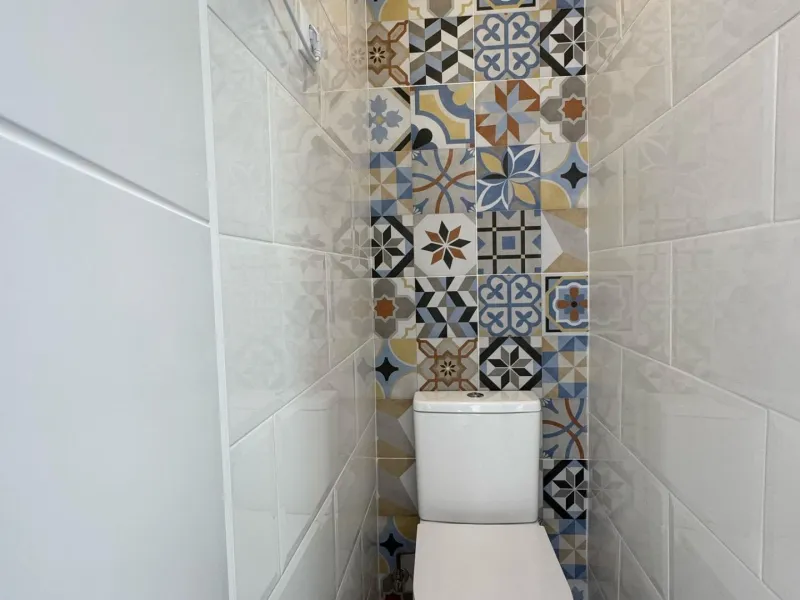 Hostal de 5 Habitaciones – Inversión Llave en Mano con Ingresos Estables