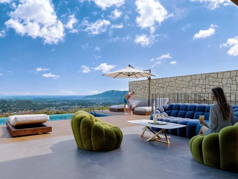 🏡 AMIRAL – Exclusive villas with Mediterranean views in La Nucía