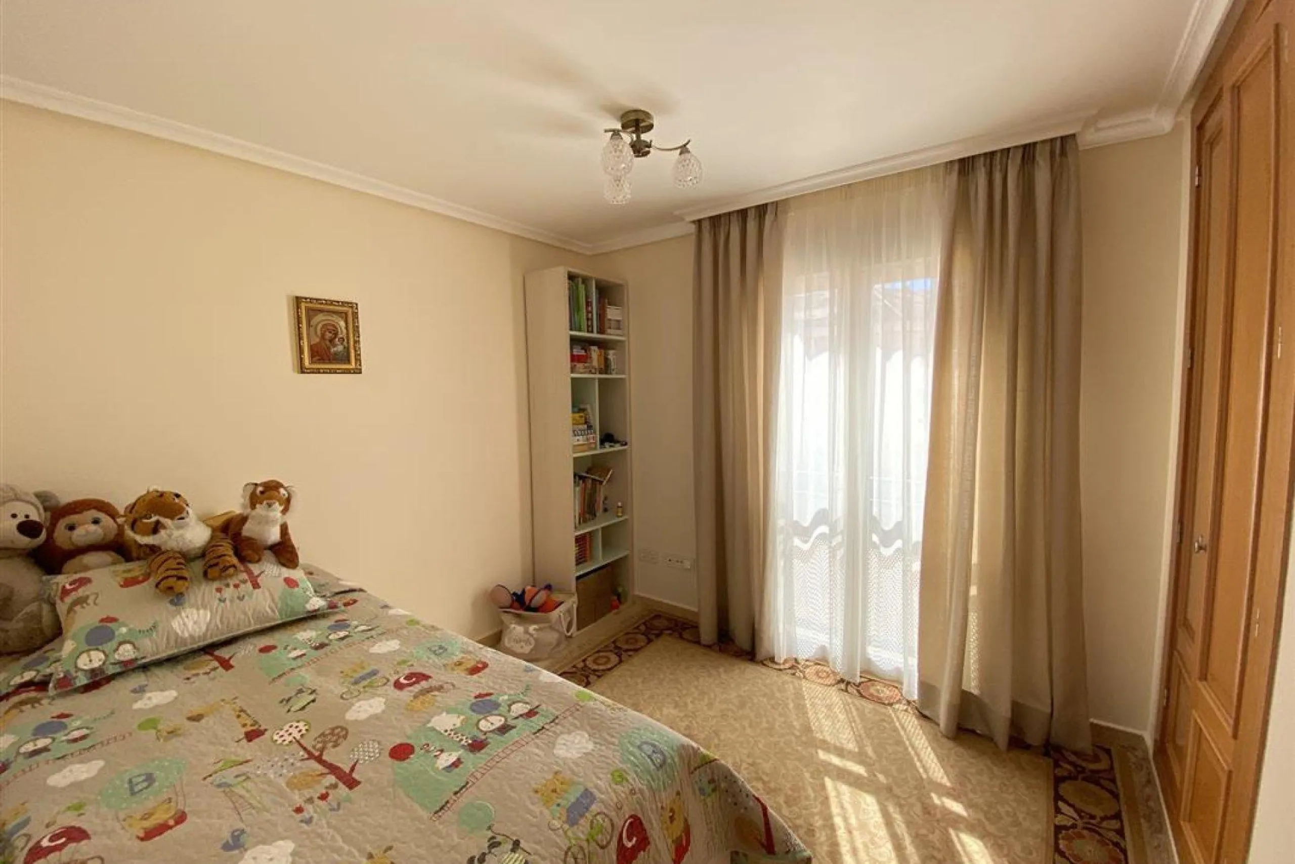Spacious and Welcoming Apartment in the Center of Altea 250 m from the Beach