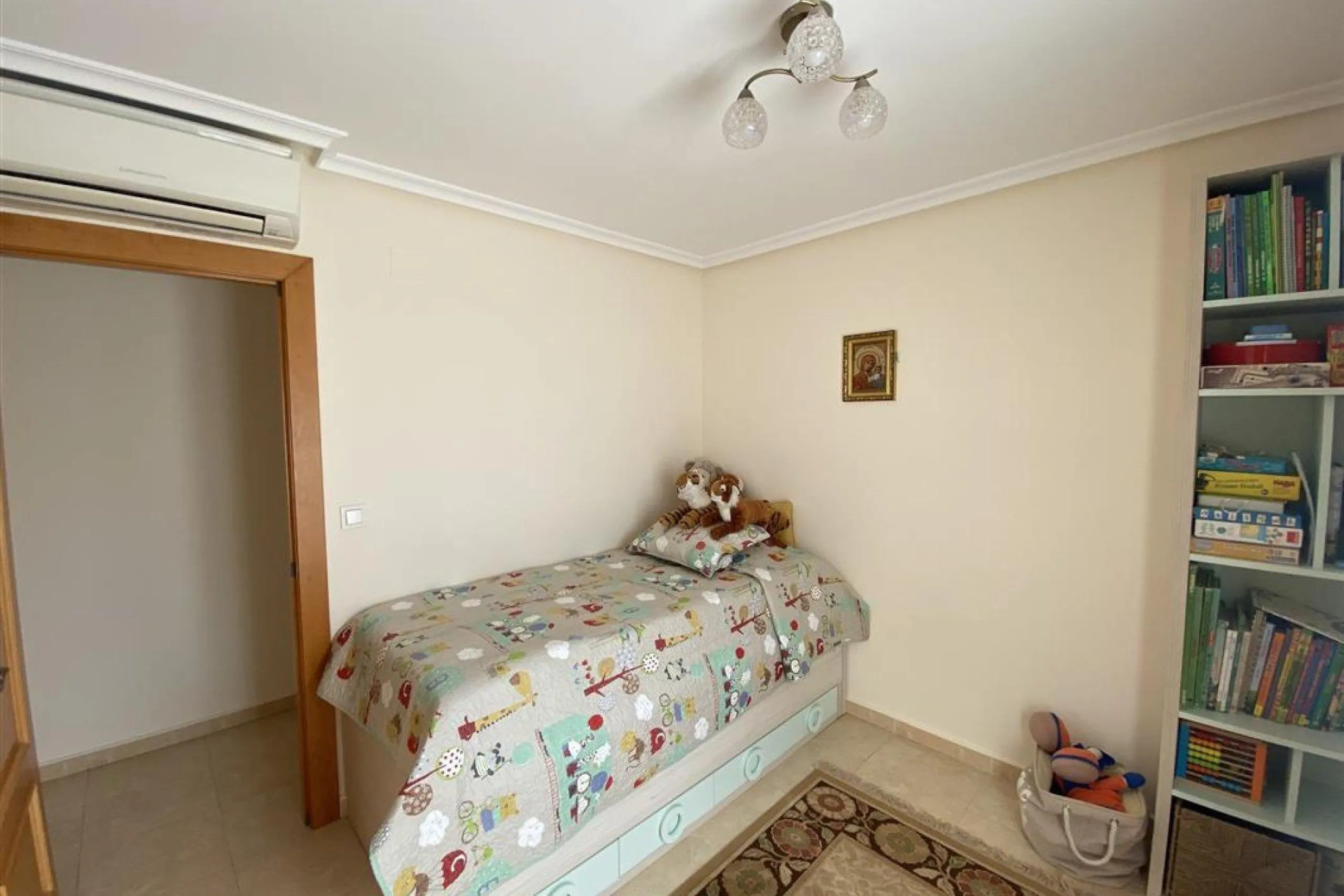 Spacious and Welcoming Apartment in the Center of Altea 250 m from the Beach