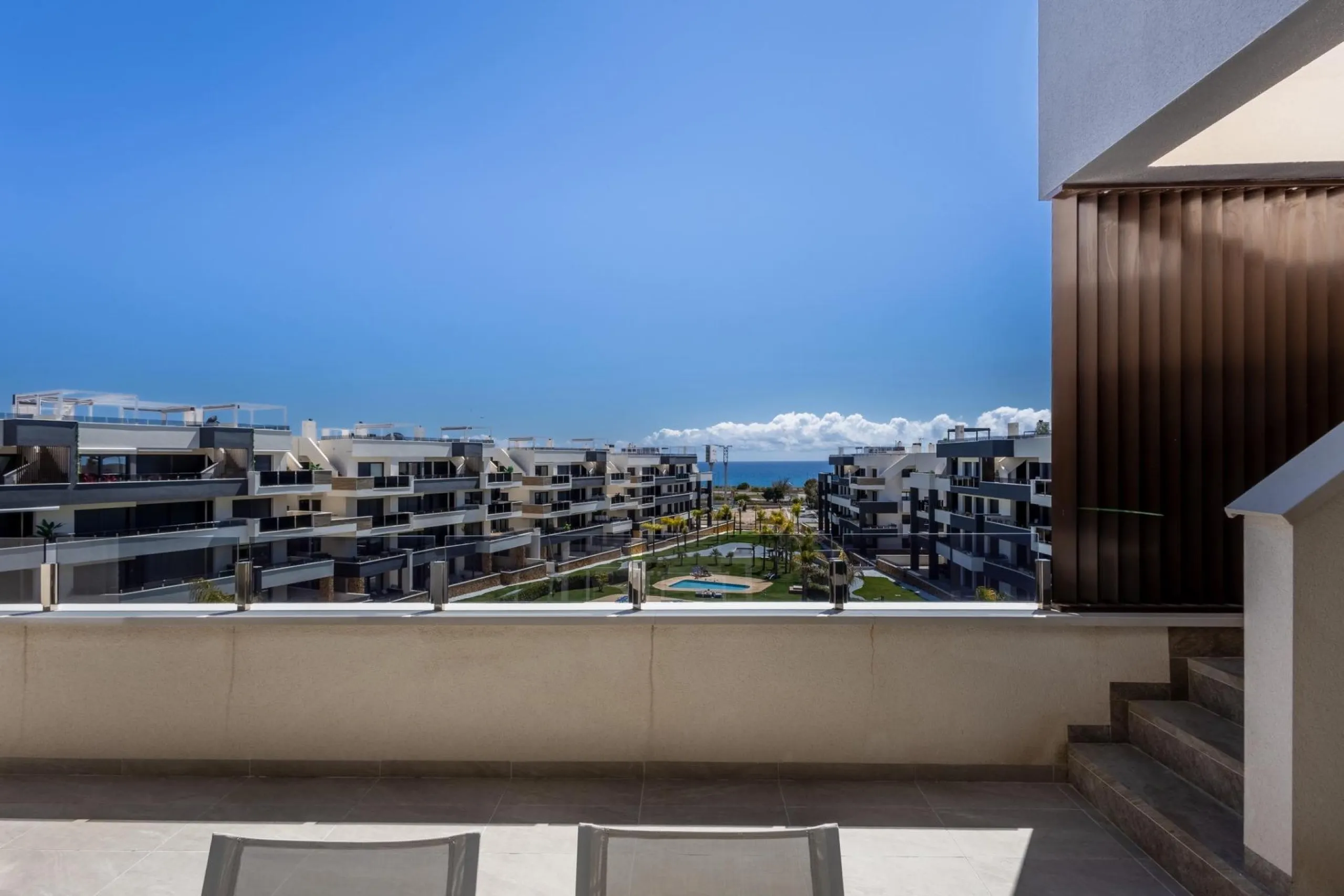 Luxury Penthouse for Sale in Playa Flamenca, Orihuela Costa – Modern Design, Sea Views & Private Solarium