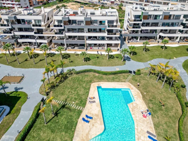 Luxury Penthouse for Sale in Playa Flamenca, Orihuela Costa – Modern Design, Sea Views & Private Solarium