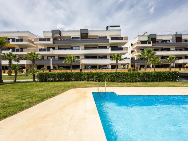 Luxury Penthouse for Sale in Playa Flamenca, Orihuela Costa – Modern Design, Sea Views & Private Solarium