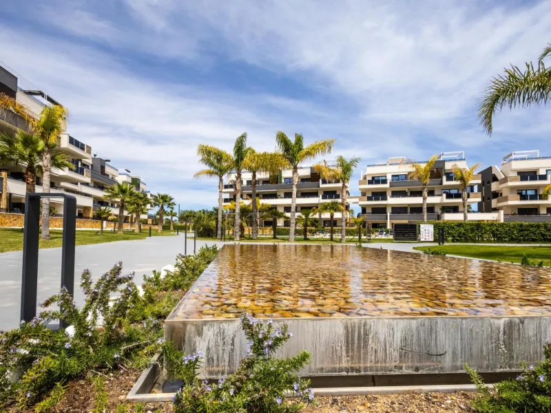 Luxury Penthouse for Sale in Playa Flamenca, Orihuela Costa – Modern Design, Sea Views & Private Solarium