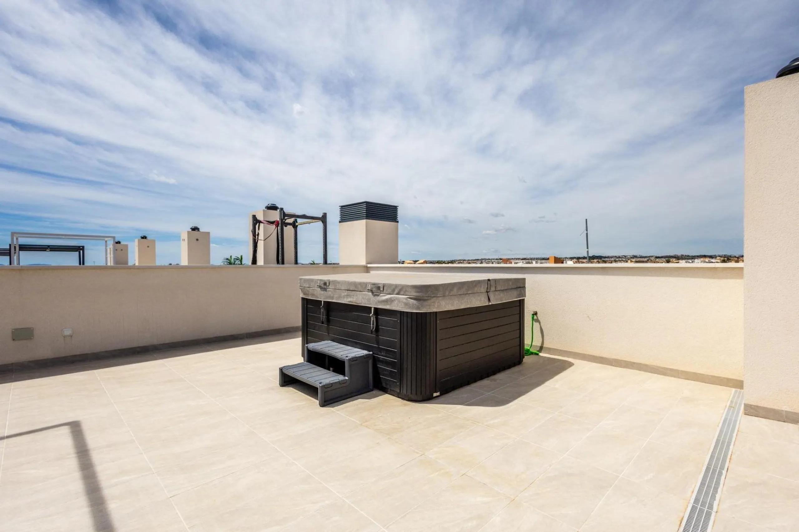 Luxury Penthouse for Sale in Playa Flamenca, Orihuela Costa – Modern Design, Sea Views & Private Solarium