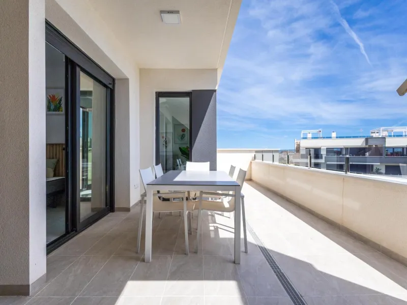 Luxury Penthouse for Sale in Playa Flamenca, Orihuela Costa – Modern Design, Sea Views & Private Solarium