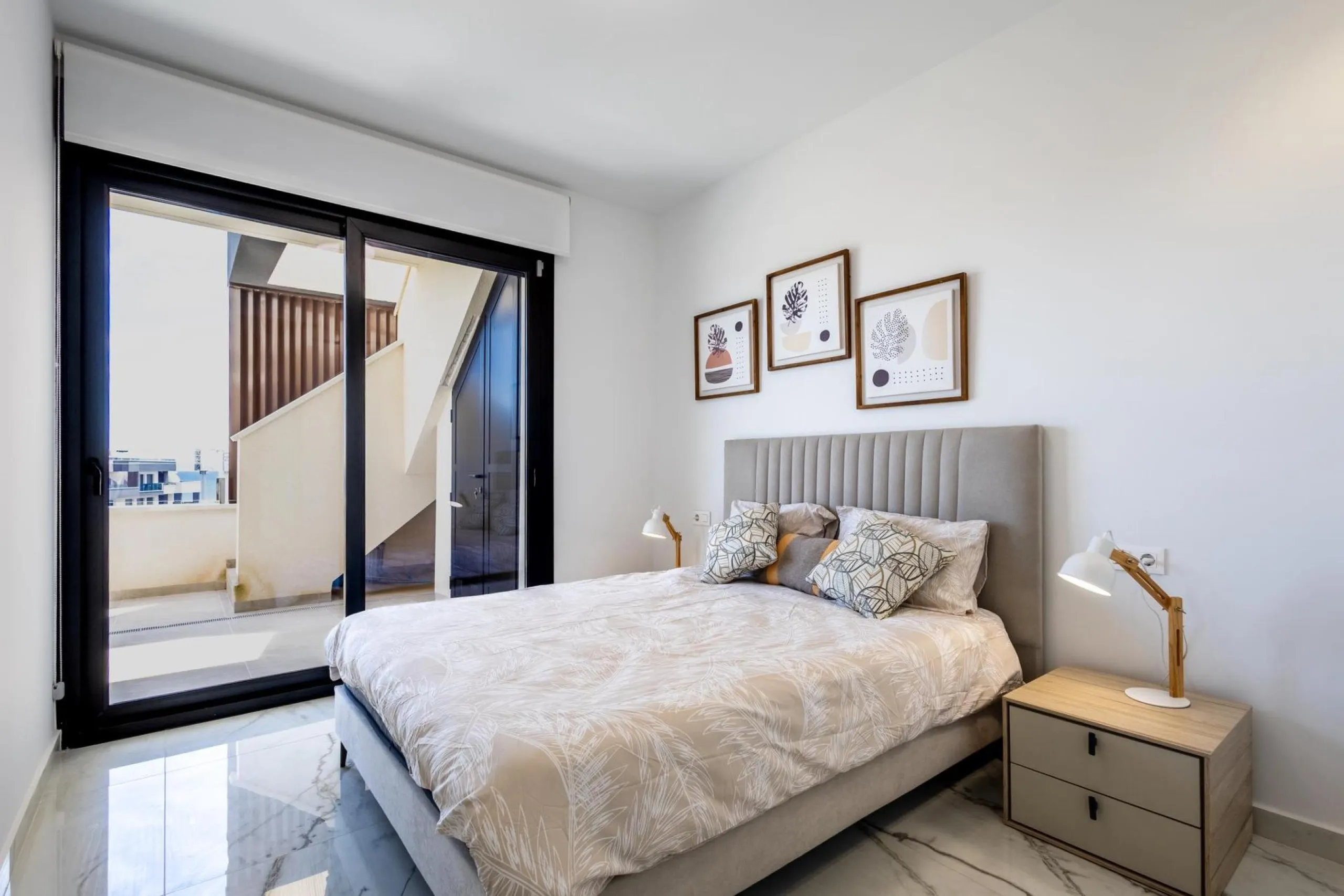 Luxury Penthouse for Sale in Playa Flamenca, Orihuela Costa – Modern Design, Sea Views & Private Solarium