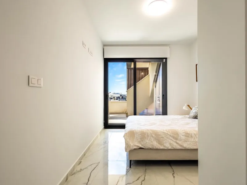 Luxury Penthouse for Sale in Playa Flamenca, Orihuela Costa – Modern Design, Sea Views & Private Solarium