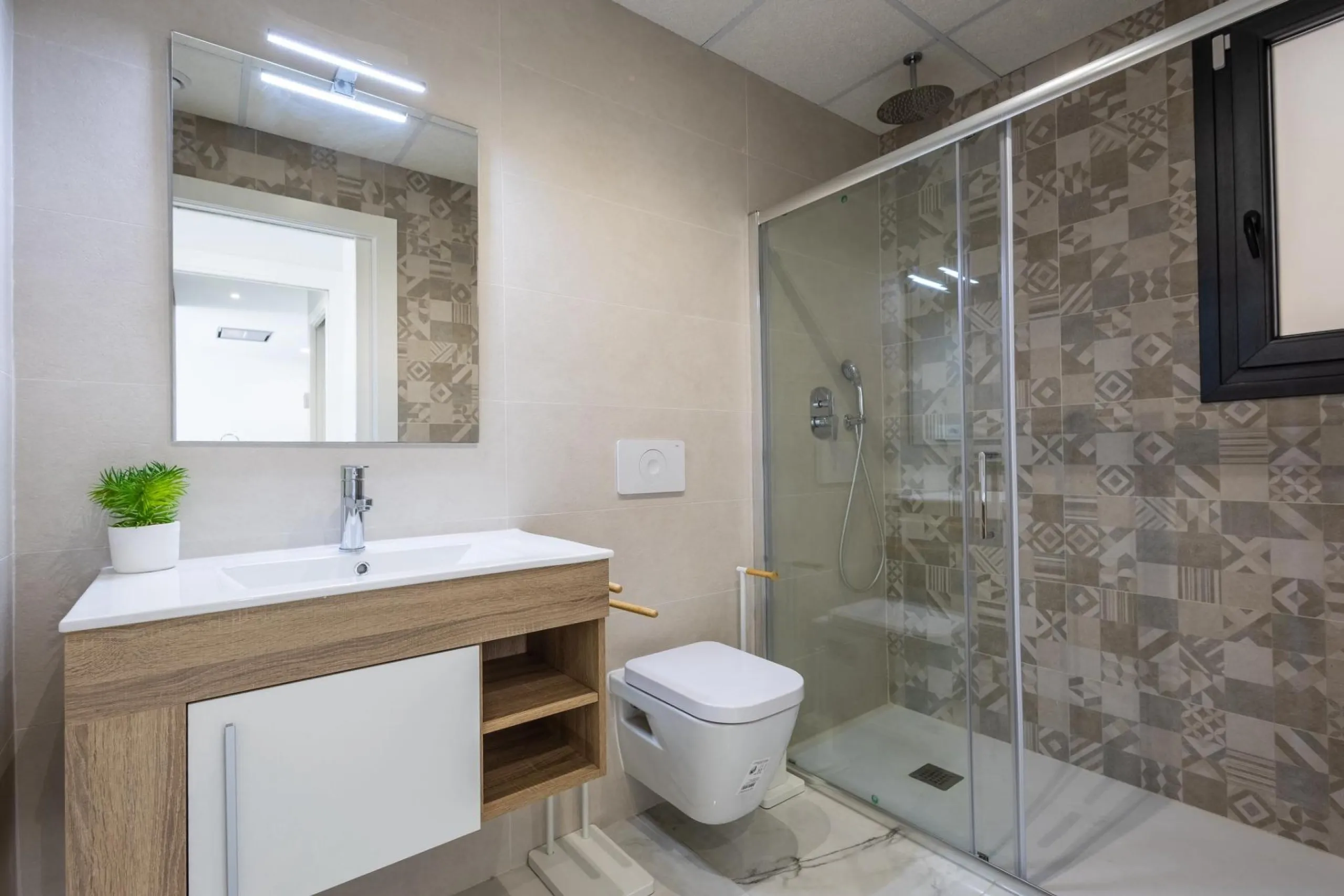 Luxury Penthouse for Sale in Playa Flamenca, Orihuela Costa – Modern Design, Sea Views & Private Solarium