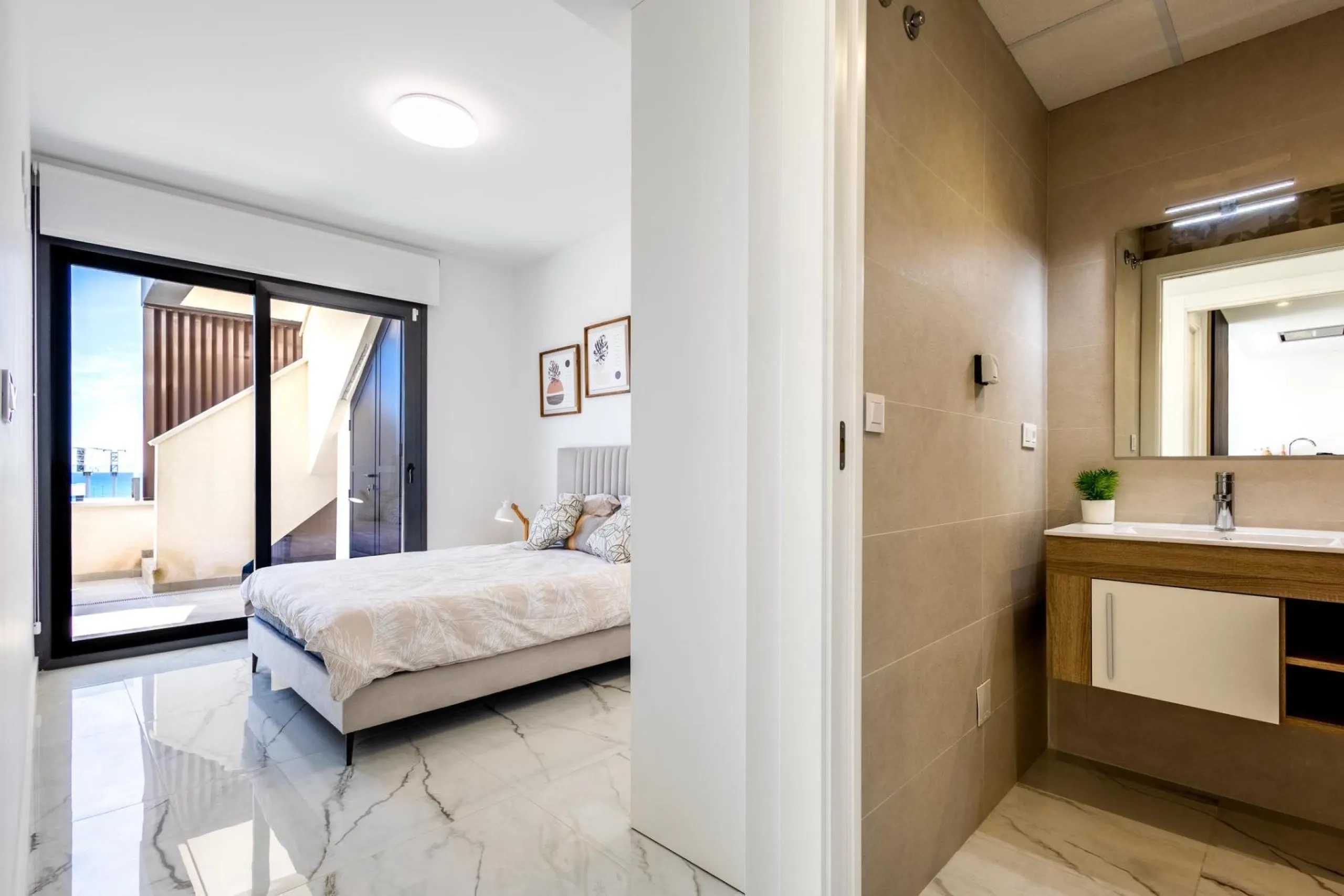 Luxury Penthouse for Sale in Playa Flamenca, Orihuela Costa – Modern Design, Sea Views & Private Solarium