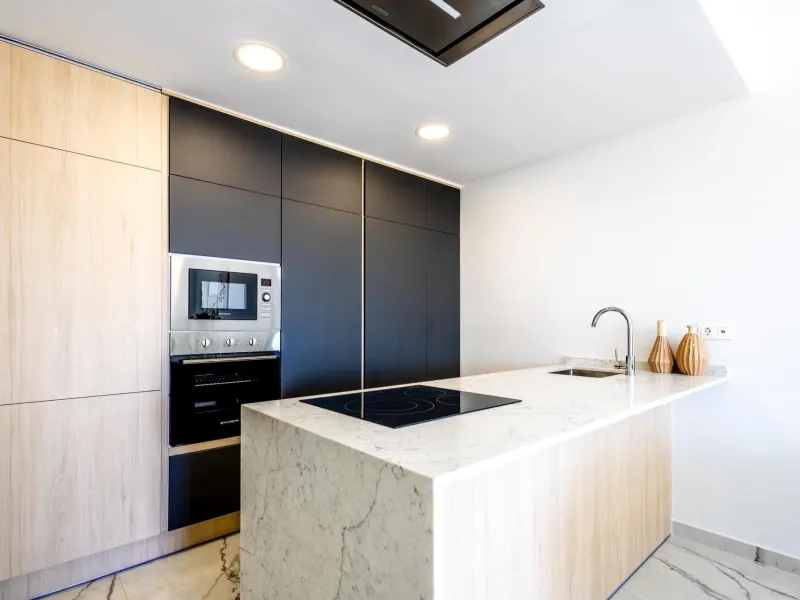 Luxury Penthouse for Sale in Playa Flamenca, Orihuela Costa – Modern Design, Sea Views & Private Solarium