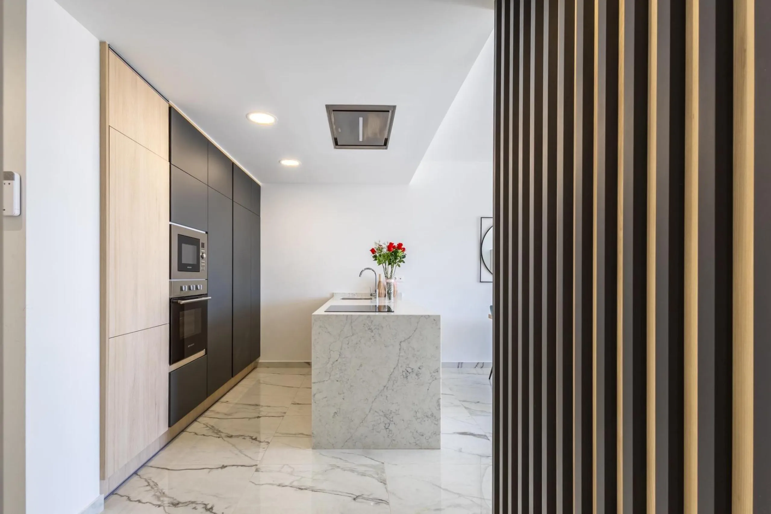 Luxury Penthouse for Sale in Playa Flamenca, Orihuela Costa – Modern Design, Sea Views & Private Solarium