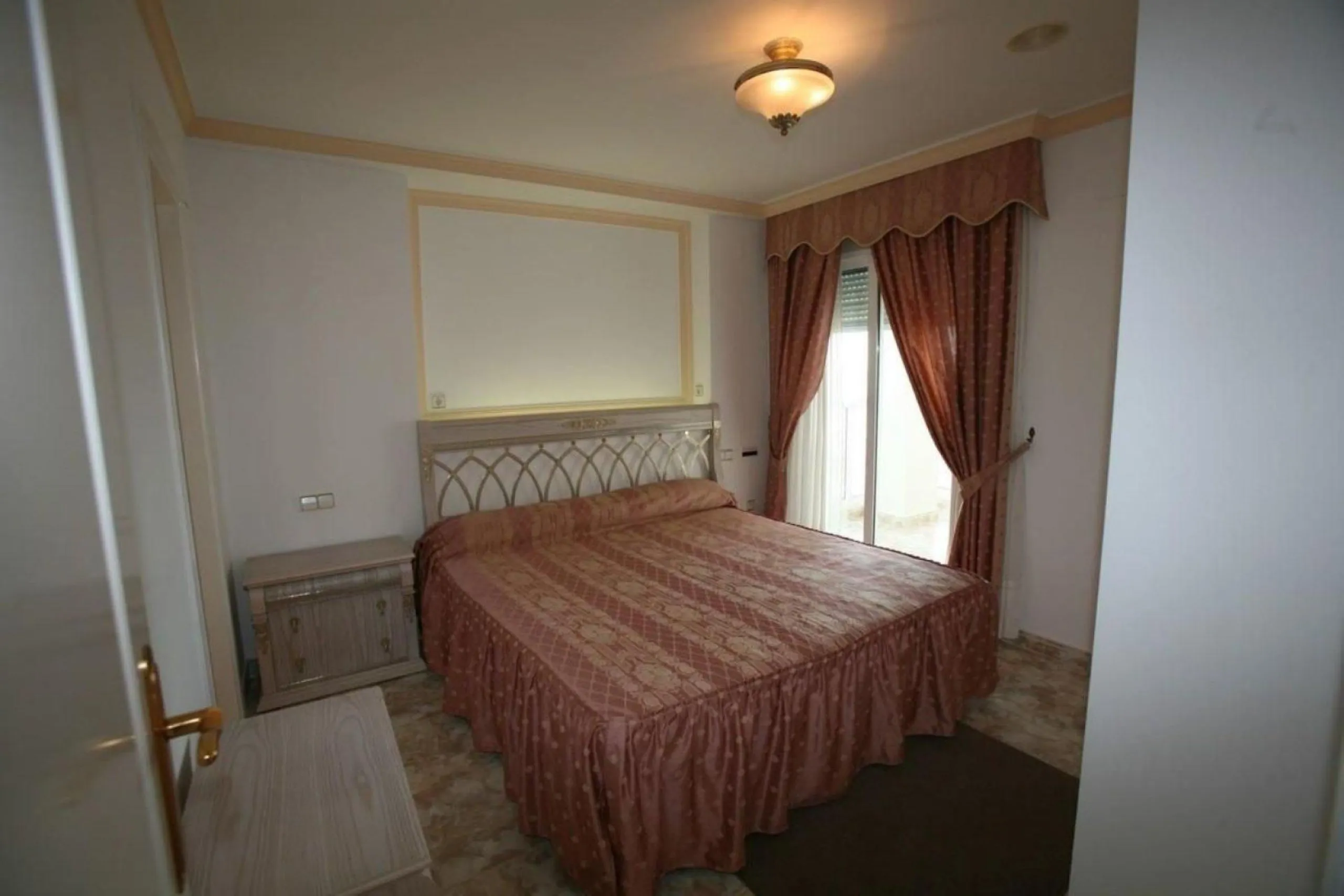 Luxury Apartment on the Frontline Beach with Panoramic Sea Views in Calpe