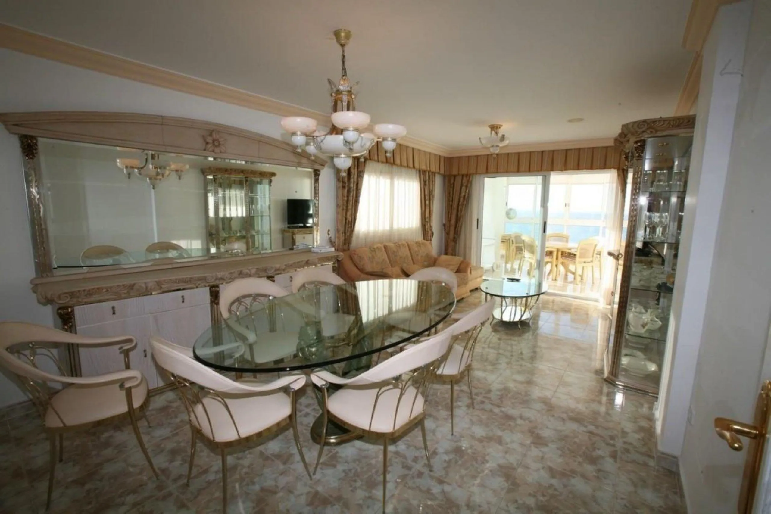 Luxury Apartment on the Frontline Beach with Panoramic Sea Views in Calpe