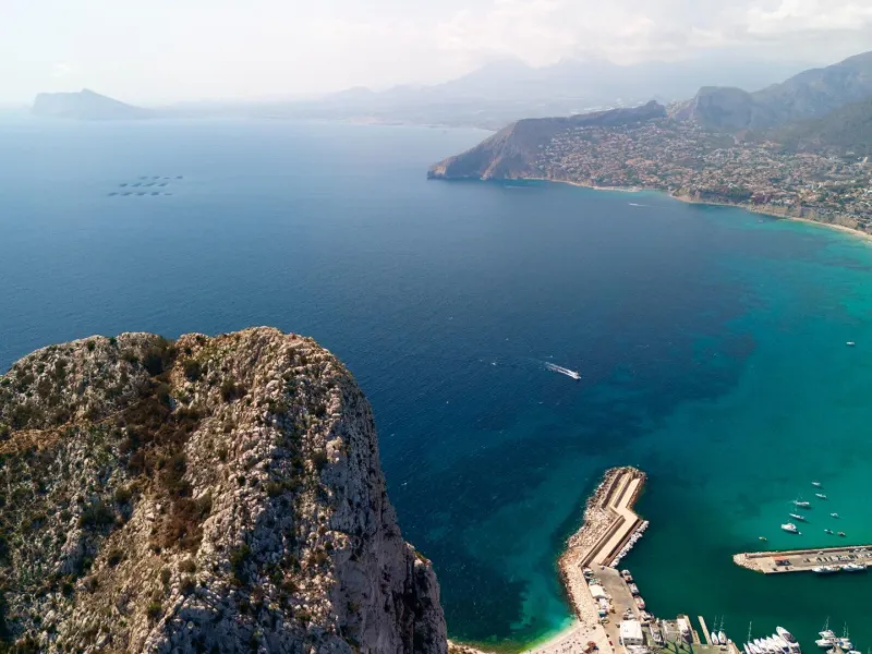 Luxury Apartment on the Frontline Beach with Panoramic Sea Views in Calpe
