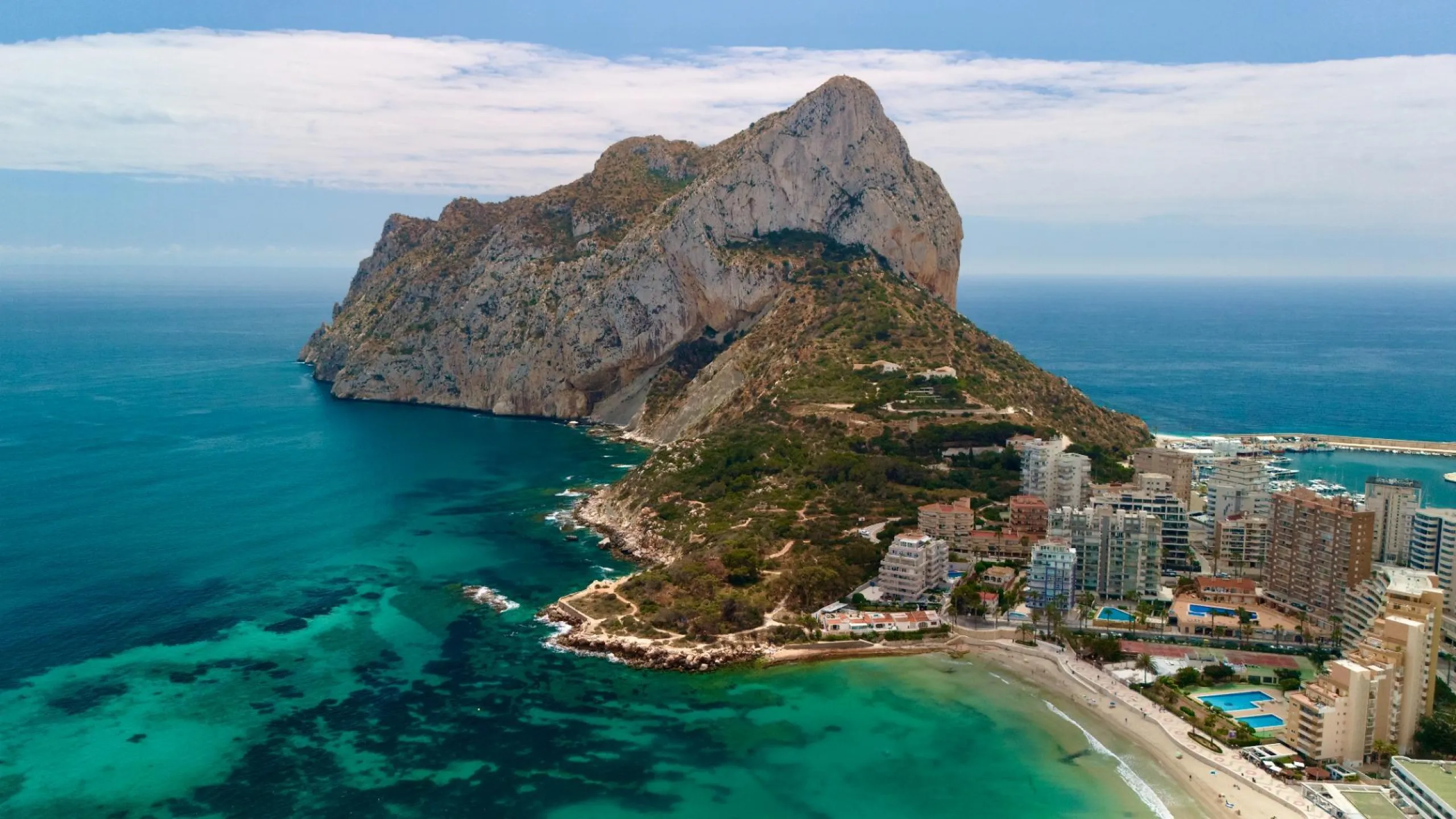 Luxury Apartment on the Frontline Beach with Panoramic Sea Views in Calpe