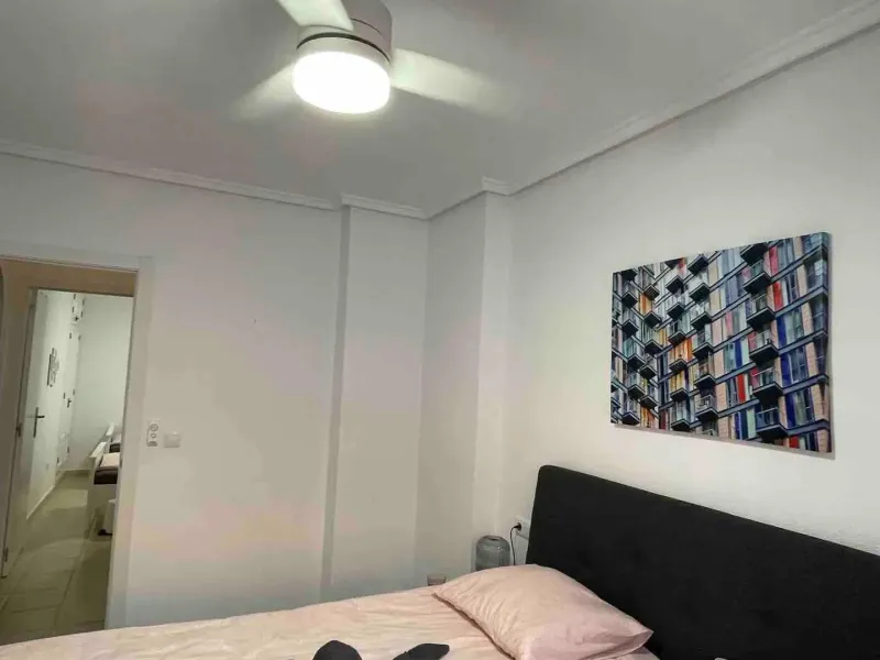 PRIMERA LINEA PLAYA LOS LOCOS, 2 HABS, PISCINA COMUNITARIA 195.000€