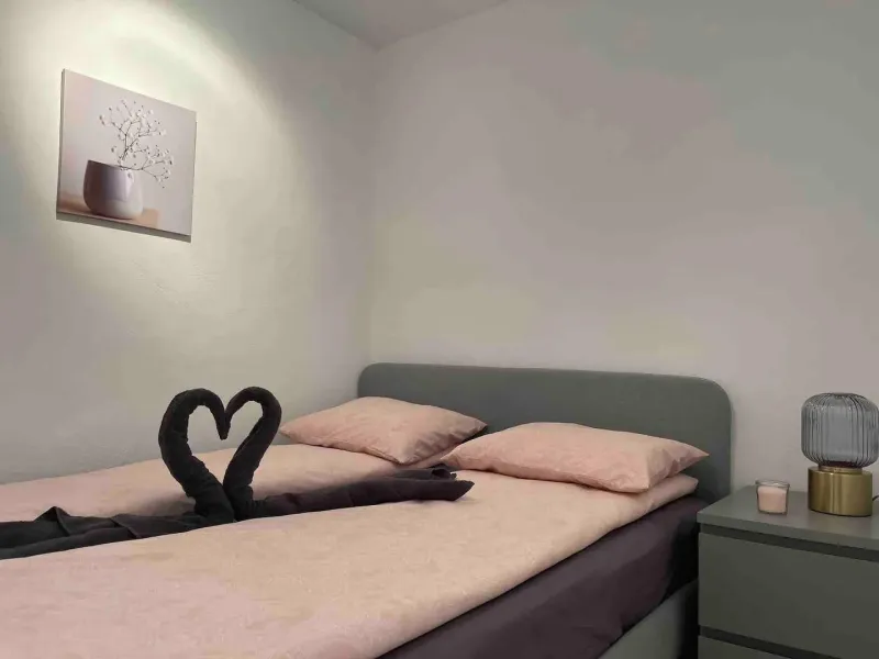 PRIMERA LINEA PLAYA LOS LOCOS, 2 HABS, PISCINA COMUNITARIA 195.000€