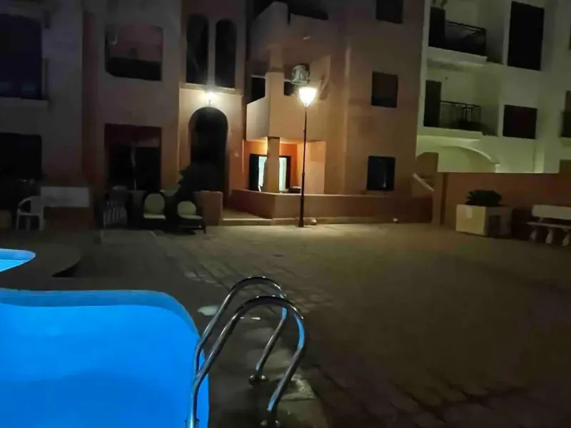 PRIMERA LINEA PLAYA LOS LOCOS, 2 HABS, PISCINA COMUNITARIA 195.000€