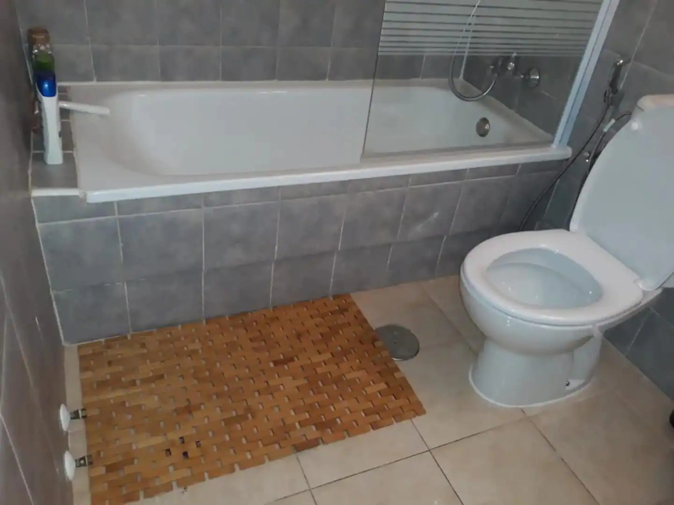 PRIMERA LINEA PLAYA LOS LOCOS, 2 HABS, PISCINA COMUNITARIA 195.000€