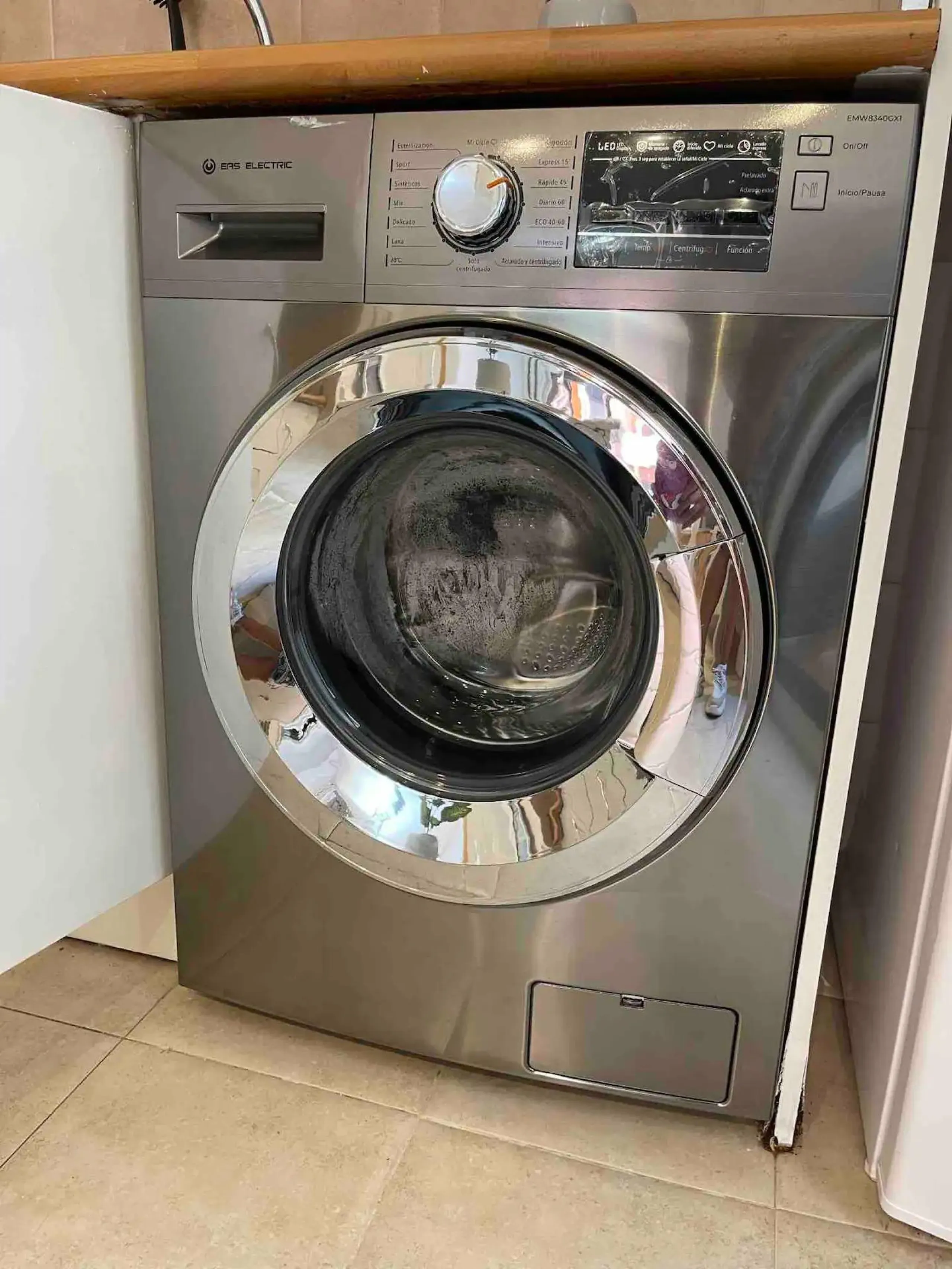 PRIMERA LINEA PLAYA LOS LOCOS, 2 HABS, PISCINA COMUNITARIA 195.000€