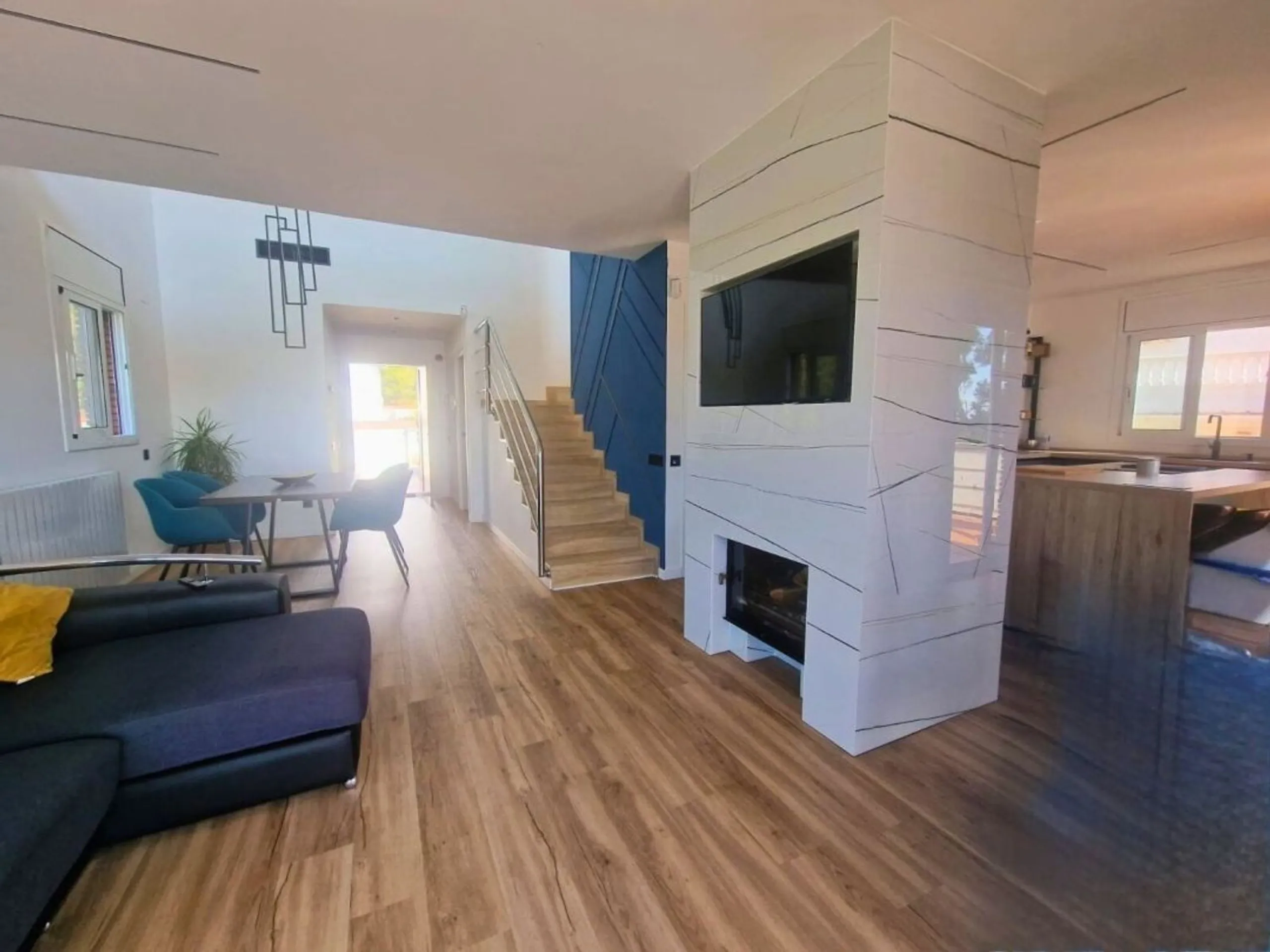 Fully Renovated Single-Level Detached Villa, Energy Self-Sufficient and with Sea Views in Valparaíso, Cunit