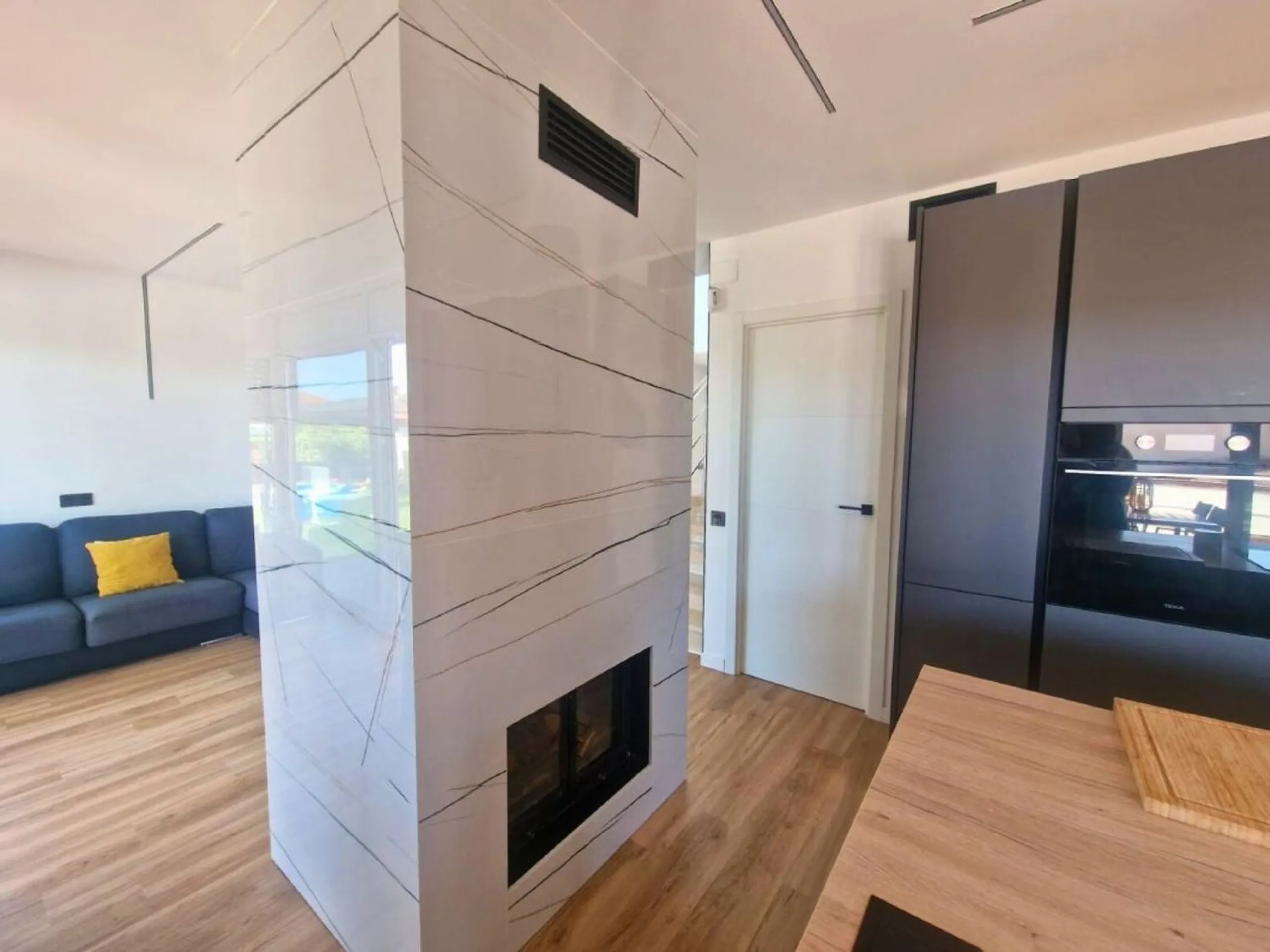 Fully Renovated Single-Level Detached Villa, Energy Self-Sufficient and with Sea Views in Valparaíso, Cunit