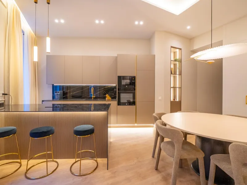 LUXURY REFURBISHED 3-BEDROOM APARTMENT IN CHUECA – 146 M² | MADRID CENTER