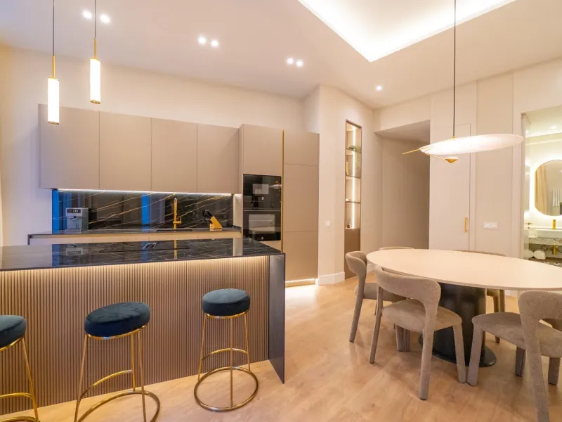LUXURY REFURBISHED 3-BEDROOM APARTMENT IN CHUECA – 146 M² | MADRID CENTER