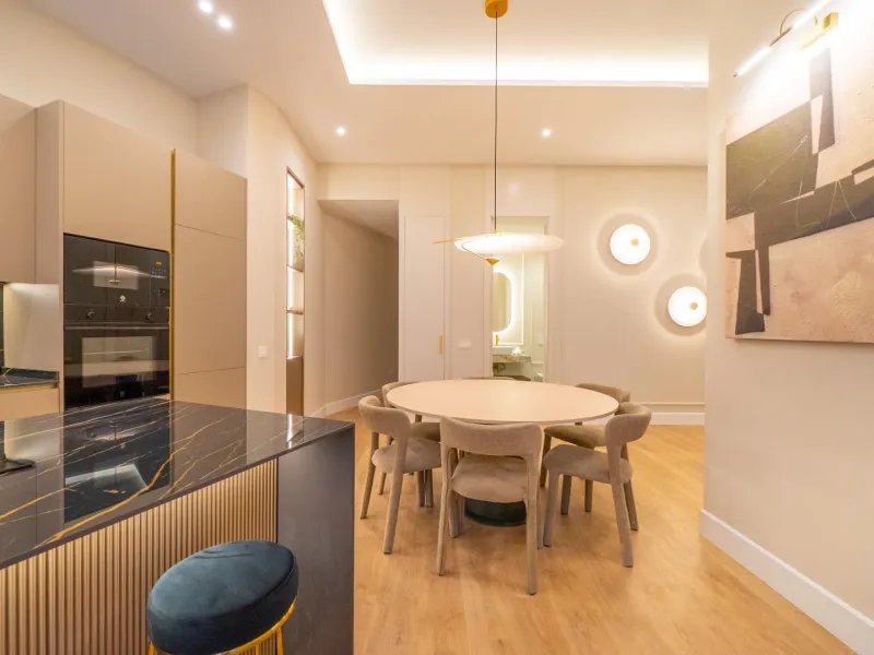 LUXURY REFURBISHED 3-BEDROOM APARTMENT IN CHUECA – 146 M² | MADRID CENTER