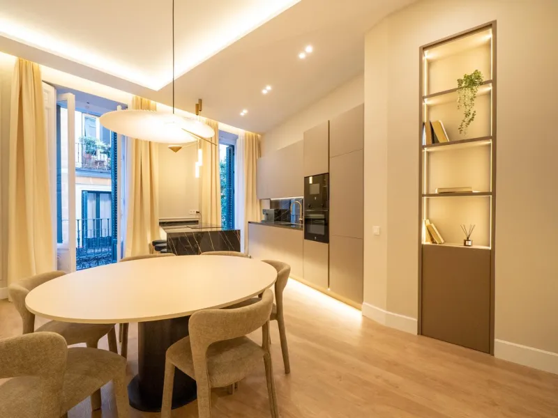 LUXURY REFURBISHED 3-BEDROOM APARTMENT IN CHUECA – 146 M² | MADRID CENTER