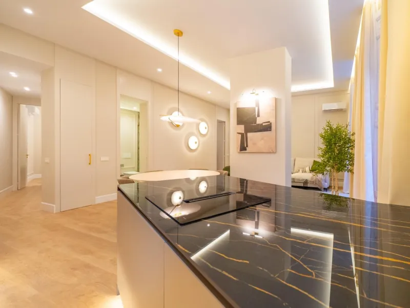 LUXURY REFURBISHED 3-BEDROOM APARTMENT IN CHUECA – 146 M² | MADRID CENTER