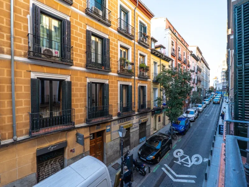 LUXURY REFURBISHED 3-BEDROOM APARTMENT IN CHUECA – 146 M² | MADRID CENTER