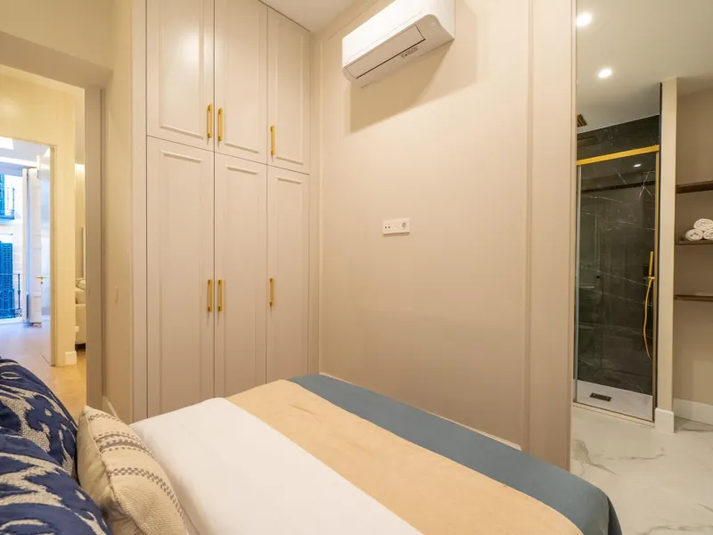 LUXURY REFURBISHED 3-BEDROOM APARTMENT IN CHUECA – 146 M² | MADRID CENTER