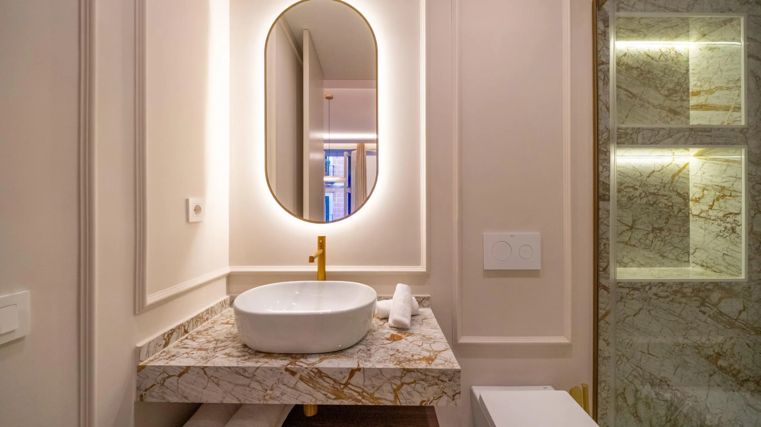 LUXURY REFURBISHED 3-BEDROOM APARTMENT IN CHUECA – 146 M² | MADRID CENTER