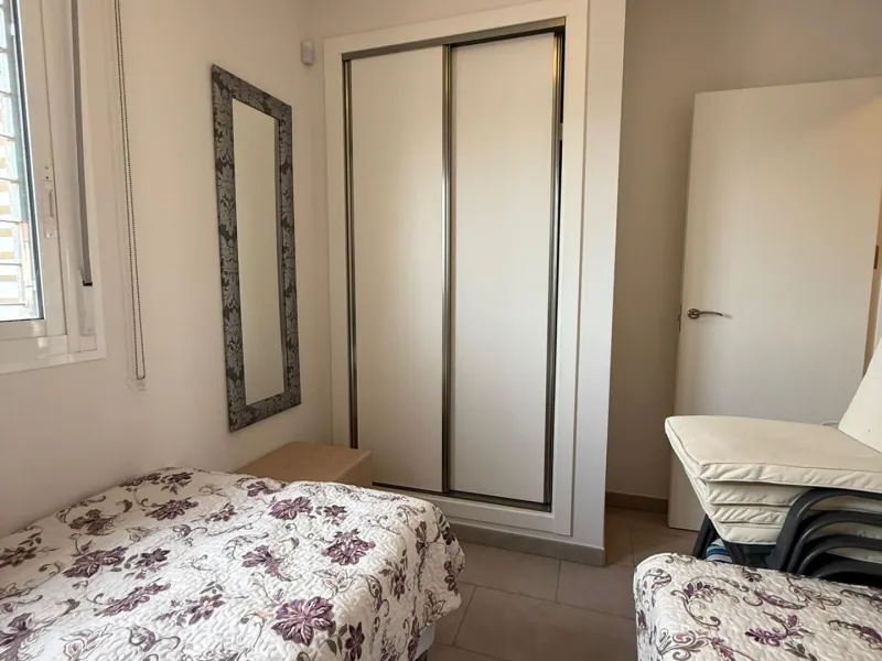 Bungalow en Aguas Nuevas de 2 dormitorios con piscina parking y solárium privado