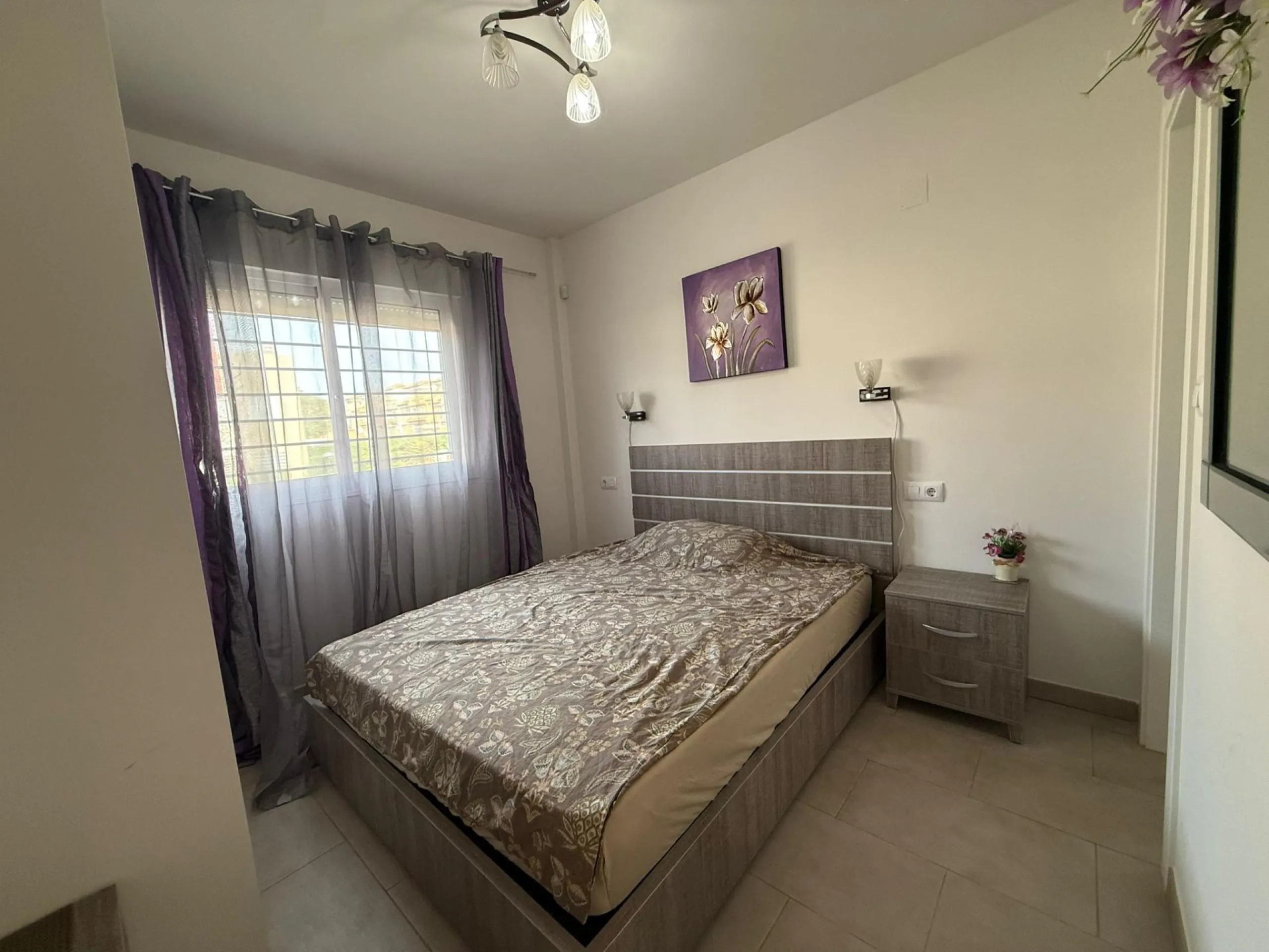 Bungalow en Aguas Nuevas de 2 dormitorios con piscina parking y solárium privado