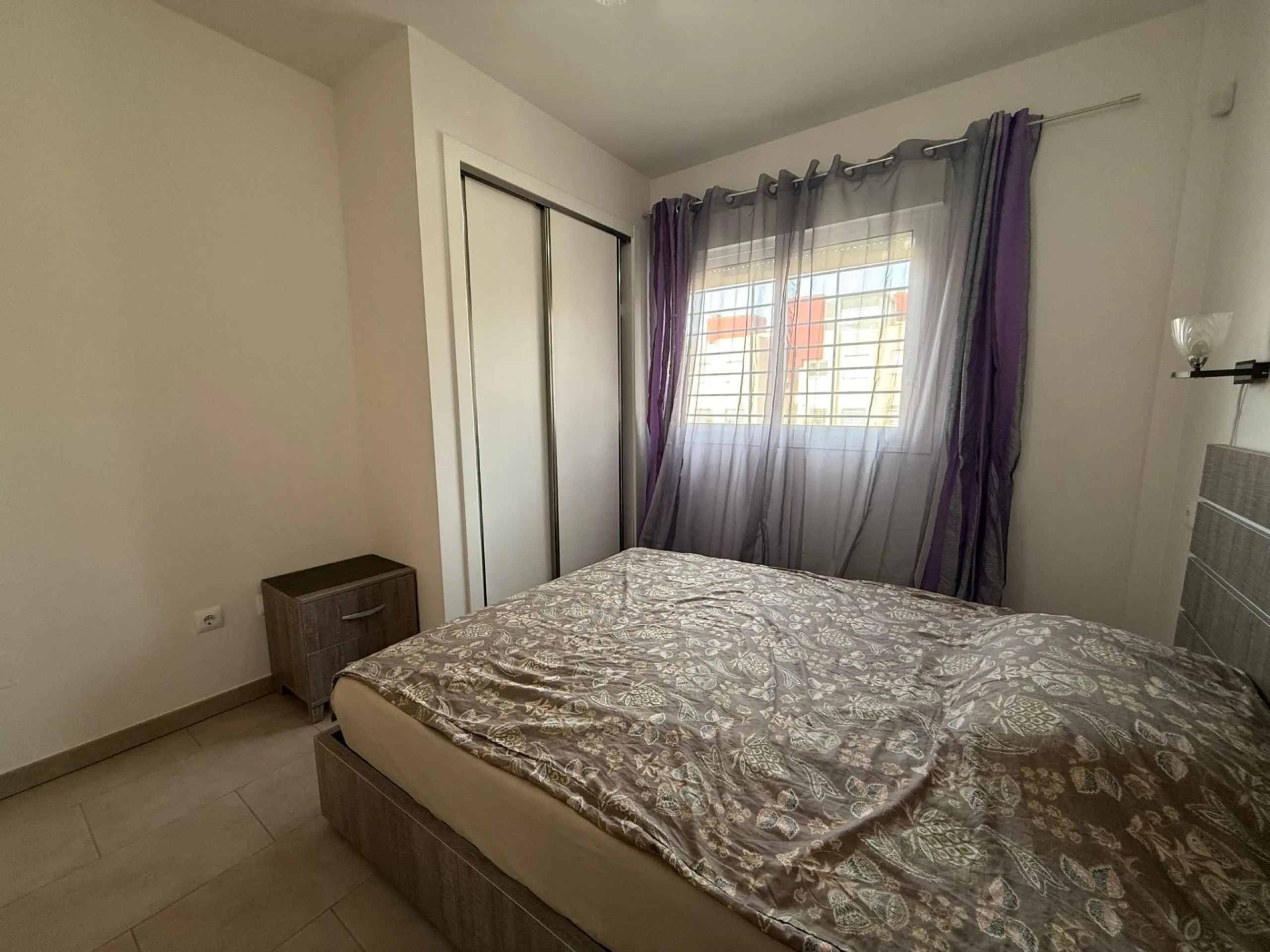 Bungalow en Aguas Nuevas de 2 dormitorios con piscina parking y solárium privado