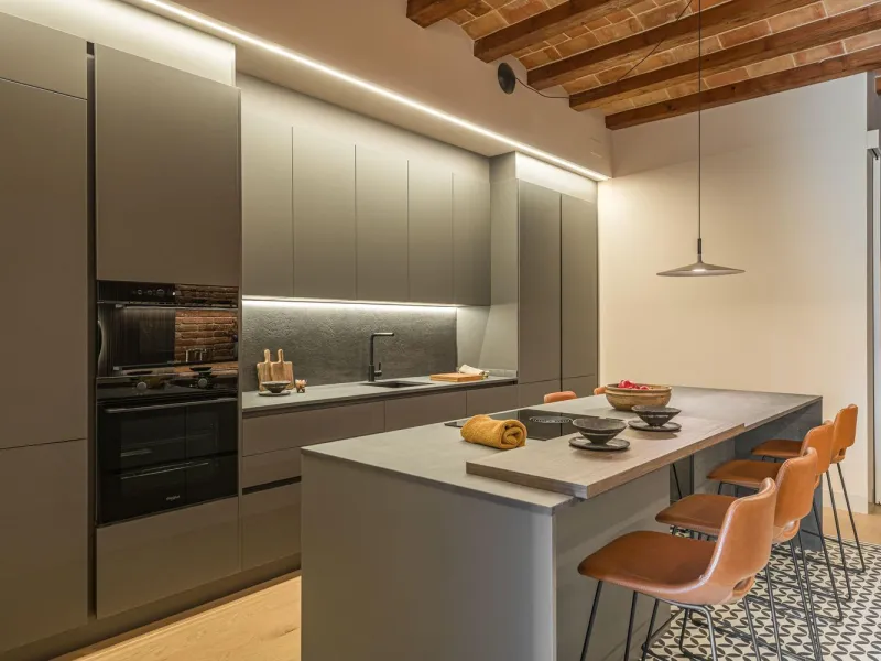 High-End Renovated Apartment in a Historic Building in Eixample, Barcelona
