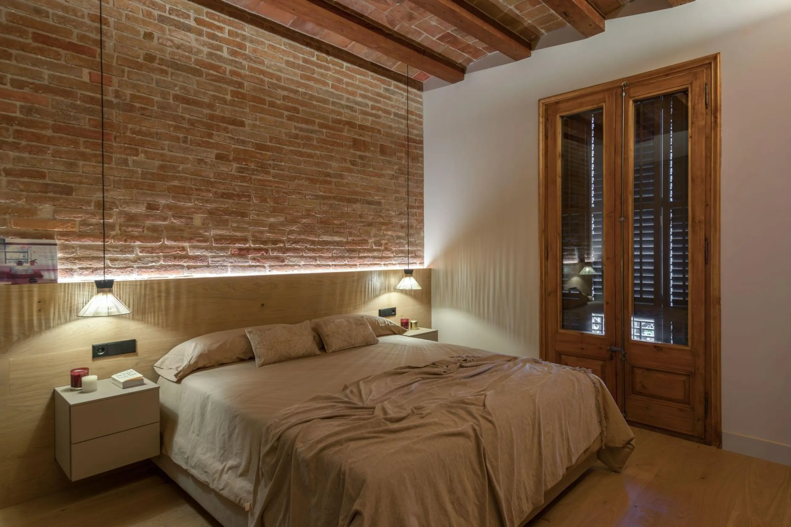 High-End Renovated Apartment in a Historic Building in Eixample, Barcelona