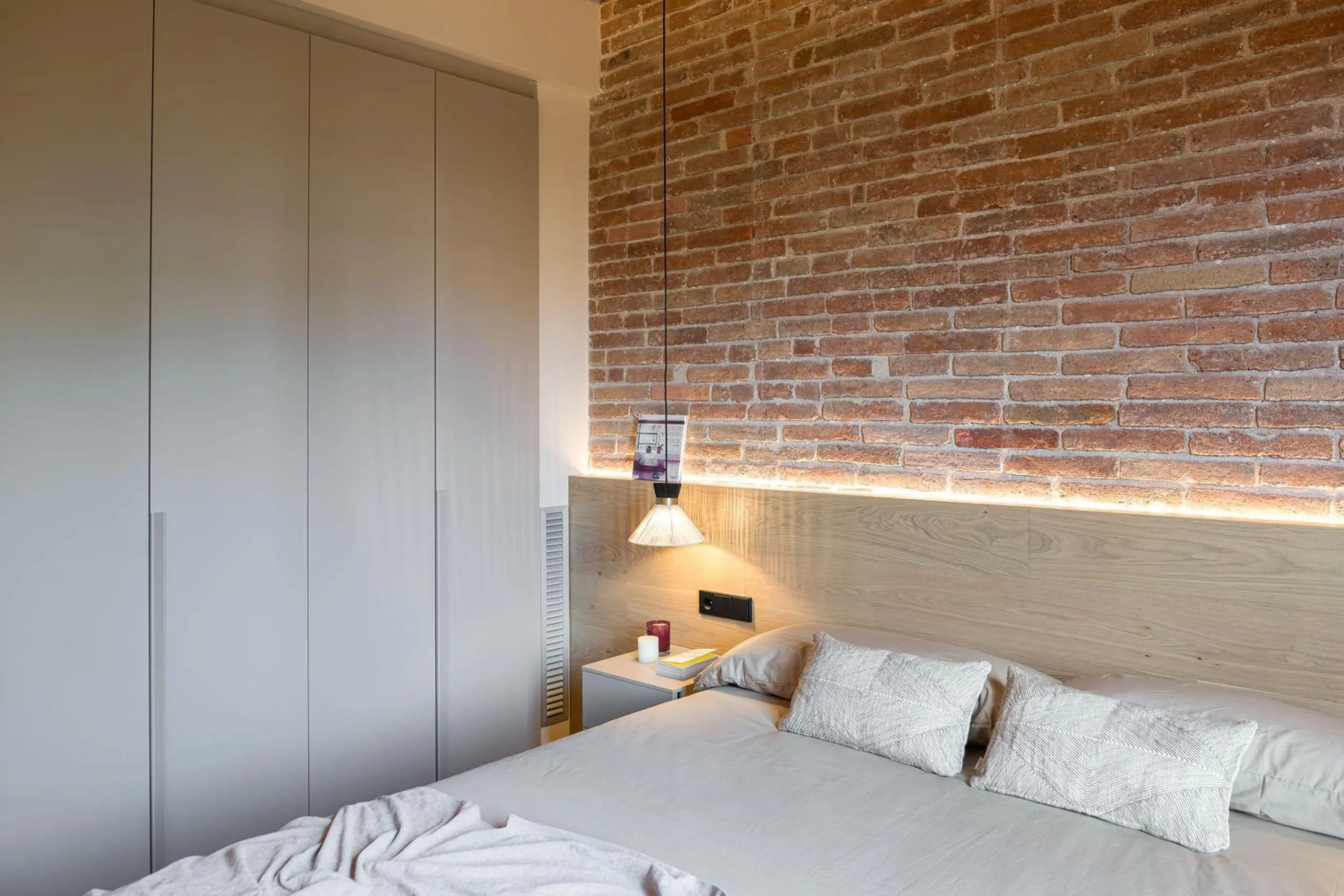 High-End Renovated Apartment in a Historic Building in Eixample, Barcelona