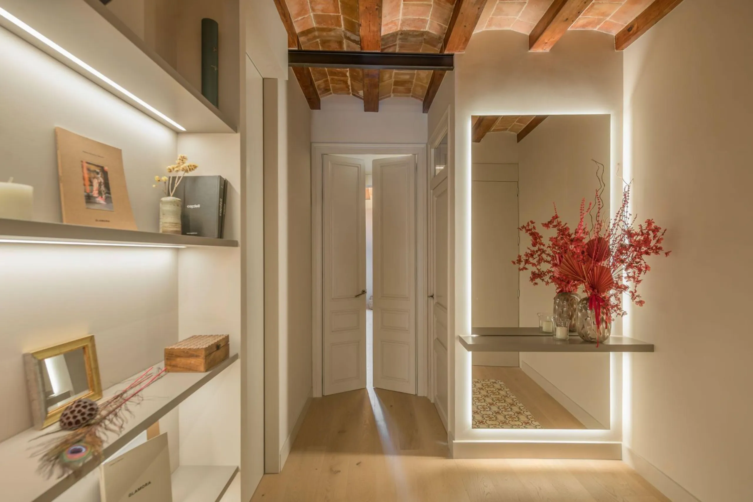 High-End Renovated Apartment in a Historic Building in Eixample, Barcelona