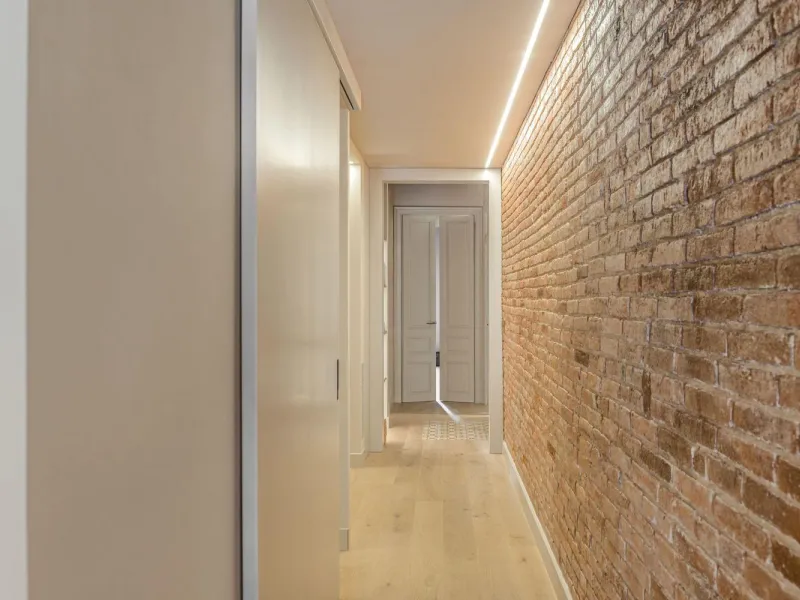 High-End Renovated Apartment in a Historic Building in Eixample, Barcelona
