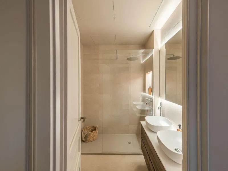 High-End Renovated Apartment in a Historic Building in Eixample, Barcelona